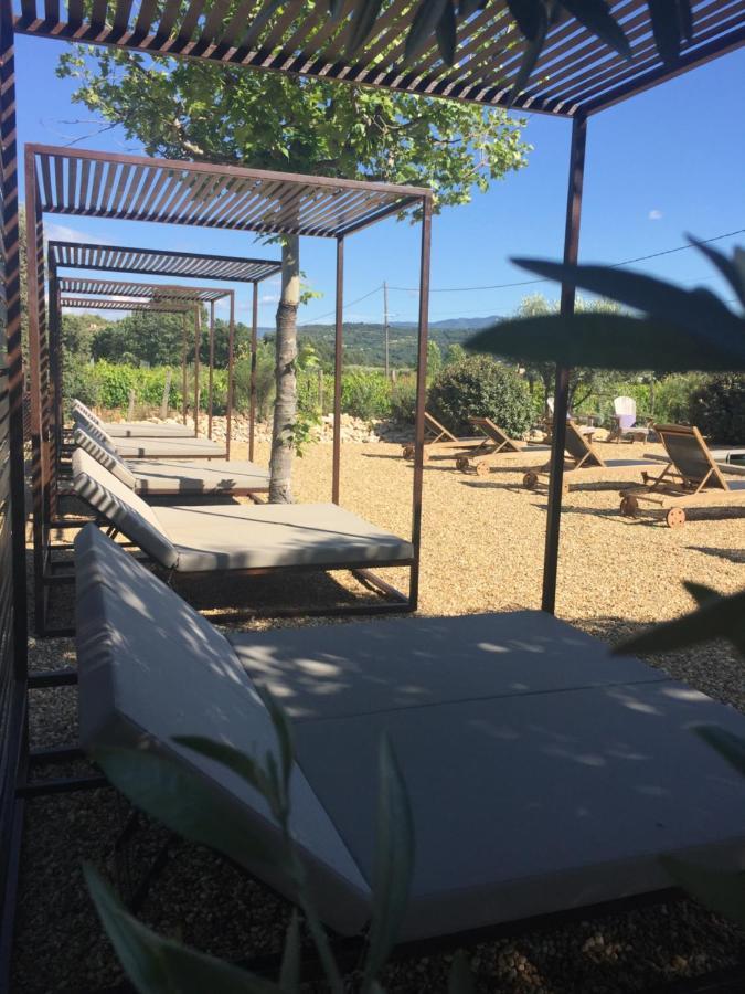 Bed and Breakfast Le Vieux Portail Saint-Saturnin-lès-Apt Esterno foto